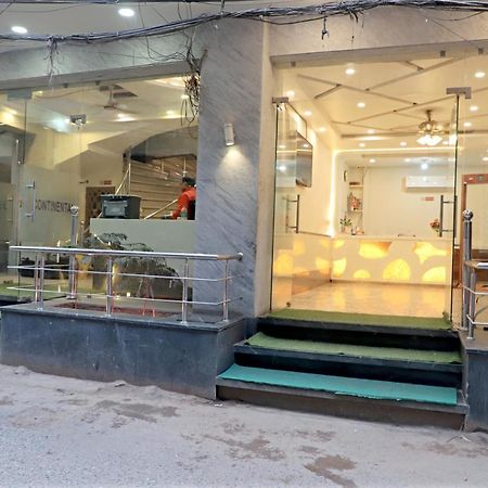 Hotel Klick International At "5 Min Walking " From New Delhi Railway Station Esterno foto