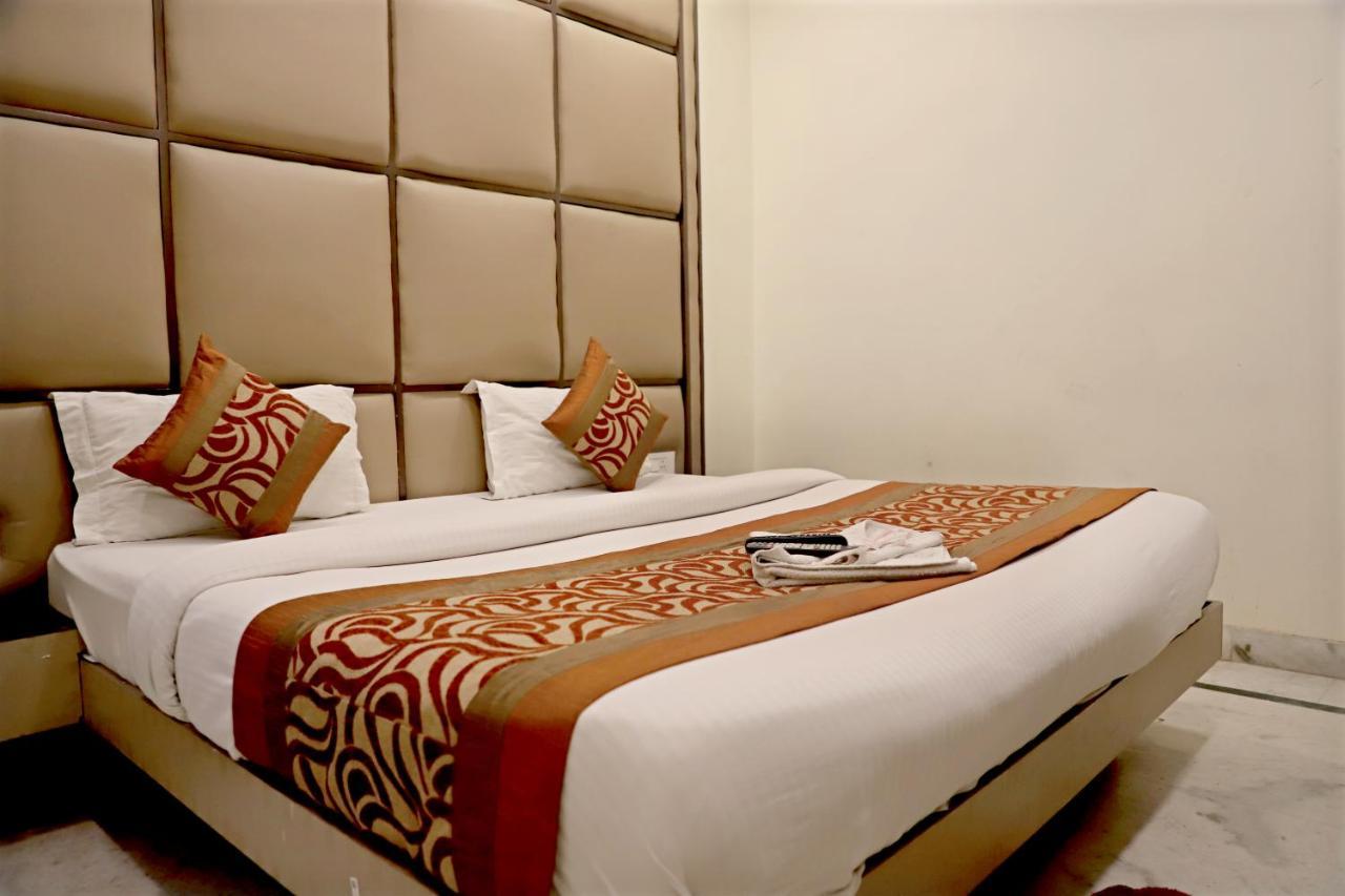 Hotel Klick International At "5 Min Walking " From New Delhi Railway Station Esterno foto