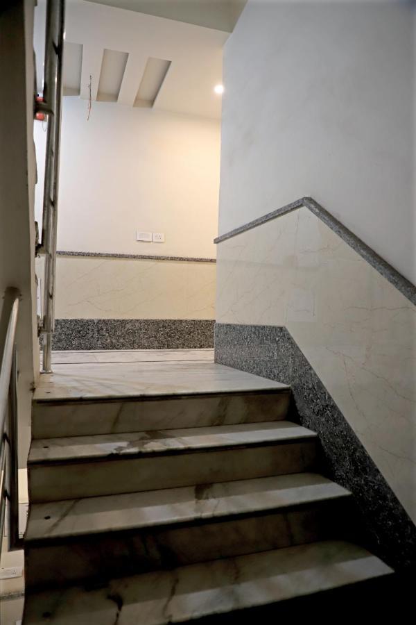 Hotel Klick International At "5 Min Walking " From New Delhi Railway Station Esterno foto