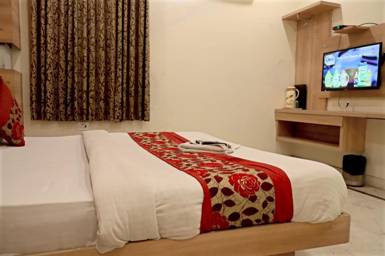 Hotel Klick International At "5 Min Walking " From New Delhi Railway Station Esterno foto