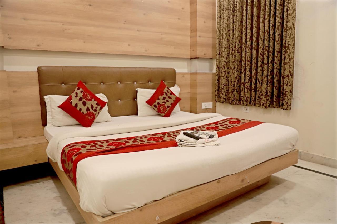 Hotel Klick International At "5 Min Walking " From New Delhi Railway Station Esterno foto